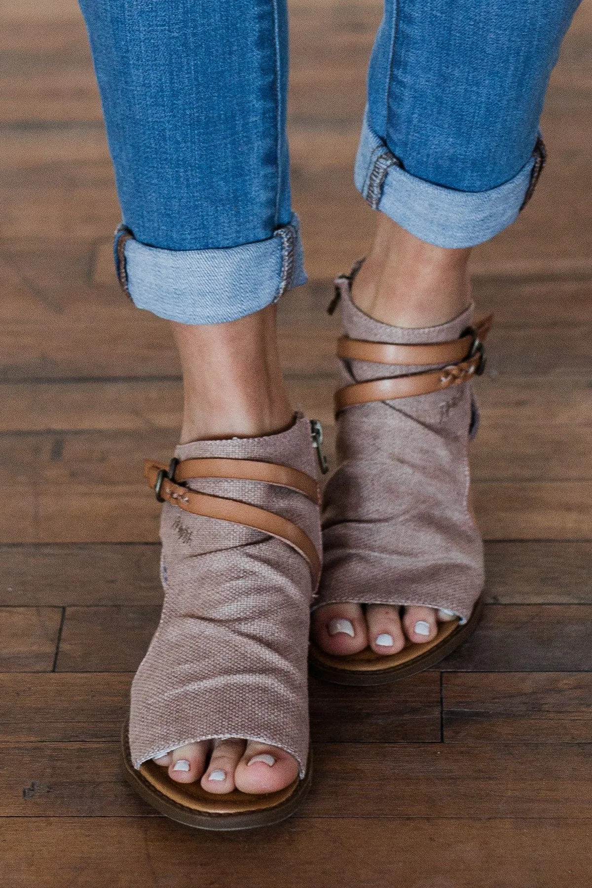Blowfish Blumoon Sandals- Desert Rose