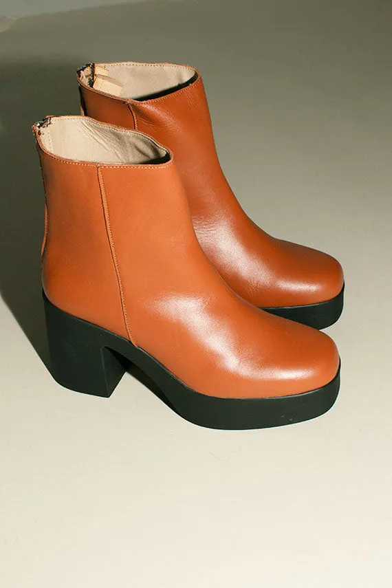 Cognac Drue 3.0 Platform Boot
