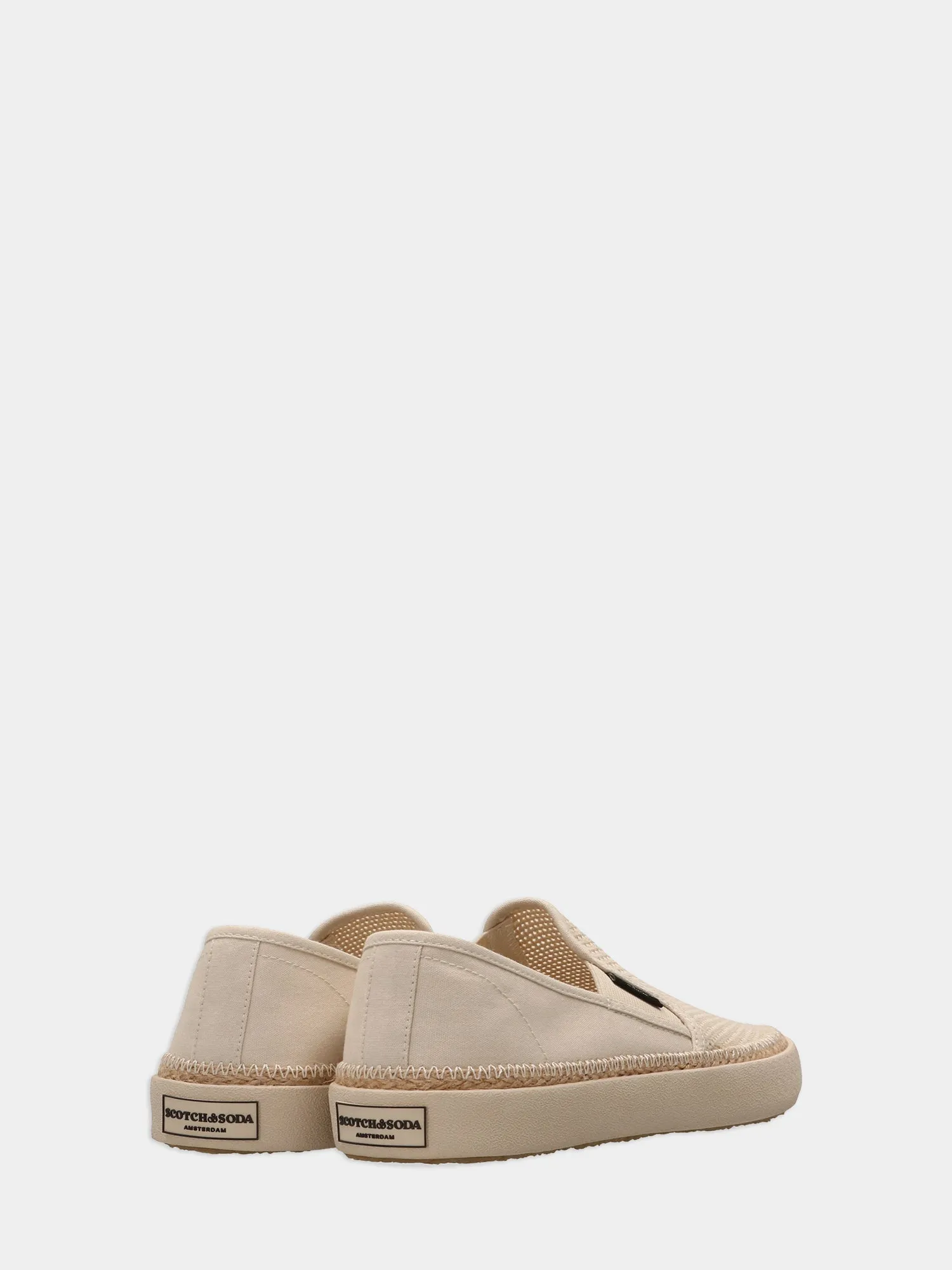 Izomi slip on shoe